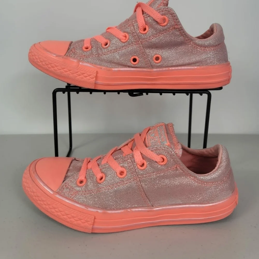 Converse All-Star girls Shoes Sneakers Size 2